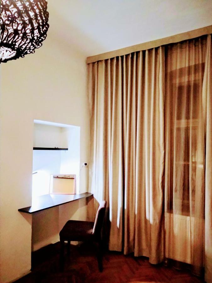 Charming vintage apartment Piata Sfatului Brasov Bagian luar foto